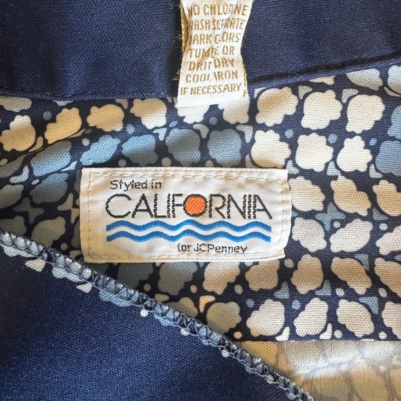 EUC - Vintage 70's | California Vibe |Pointed Collar | Button Up | Long Sleeve - Picture 6 of 7